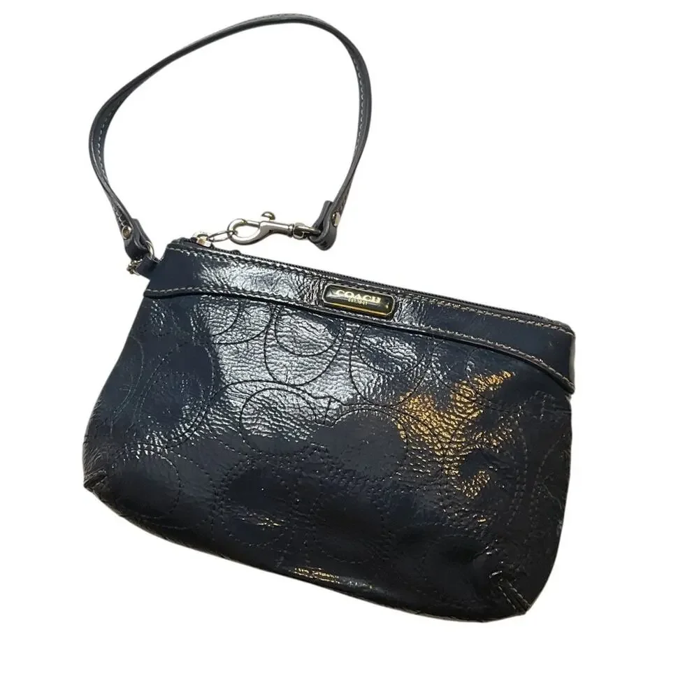 Coach Purse Dark‎ Blue Patent Leather Wristlet Clutch Eyelet Logo Zip Strap